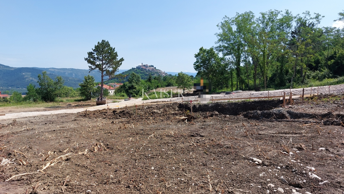 Istria, Montona - terreno edificabile con vista panoramica