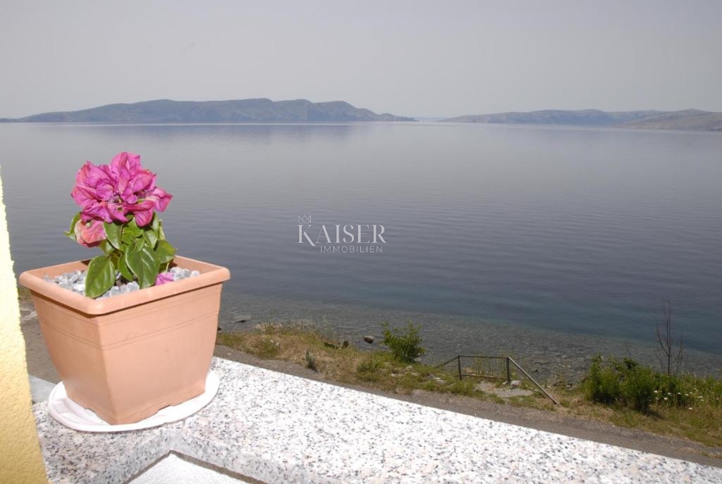 Senj, Senj - casa prima fila al mare