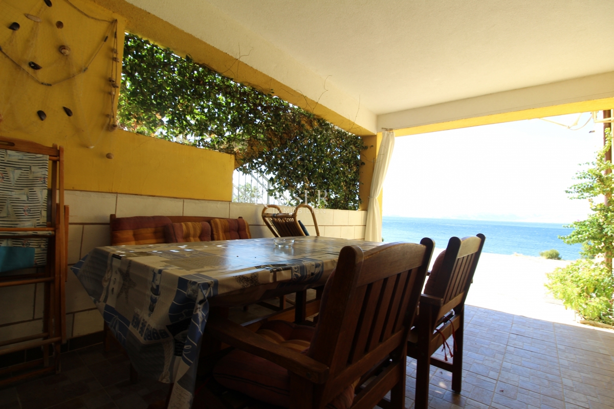 Senj, Senj - casa prima fila al mare