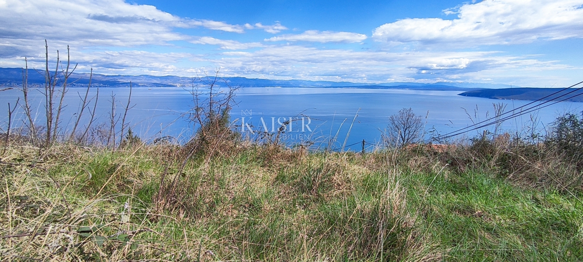 Mošćenice - terreno con vista panoramica sul mare, 2.250 m2