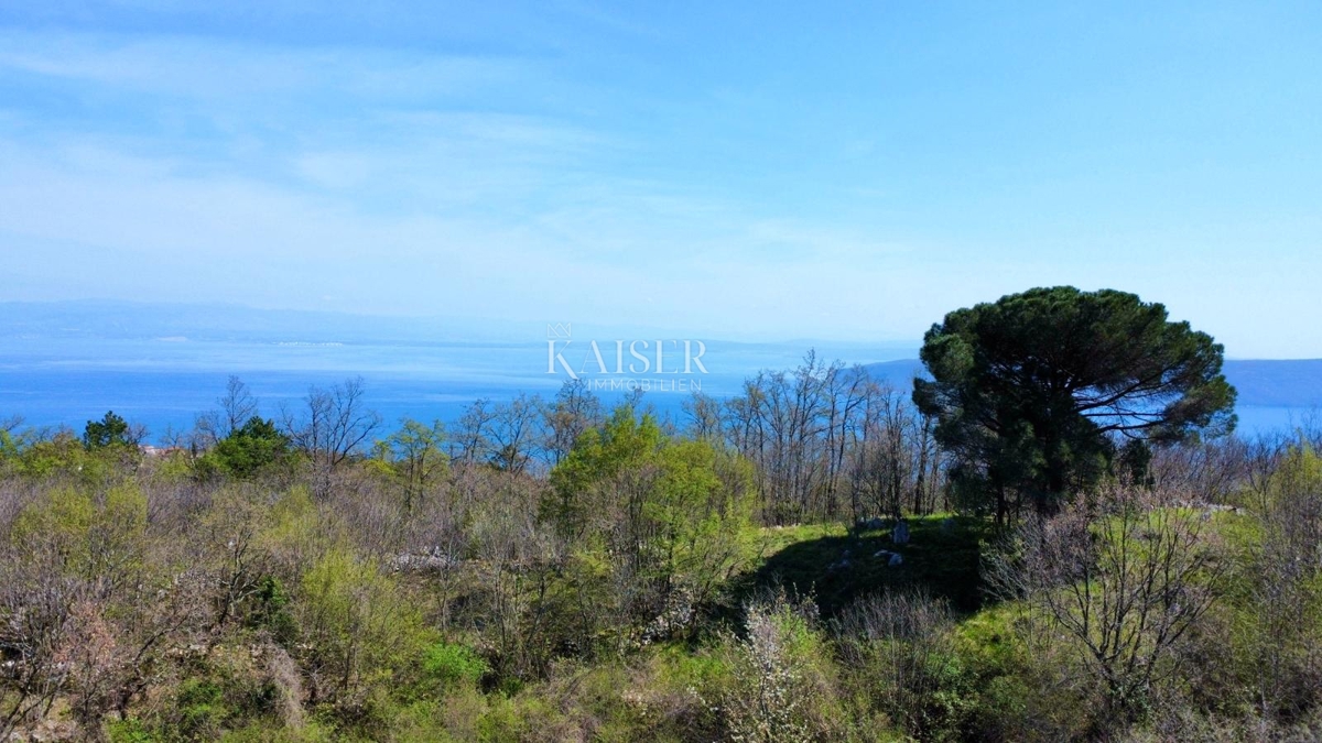 Mošćenička Draga - terreno, 8.000 m2