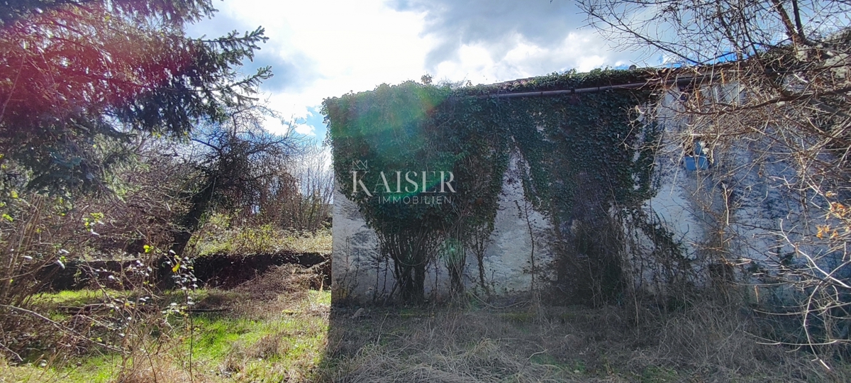 Mošćenička Draga - terreno, 8.000 m2