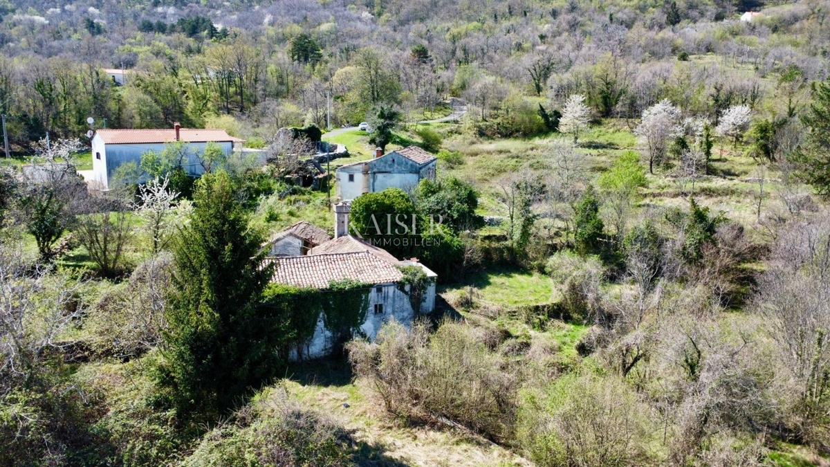 Mošćenička Draga - terreno, 8.000 m2