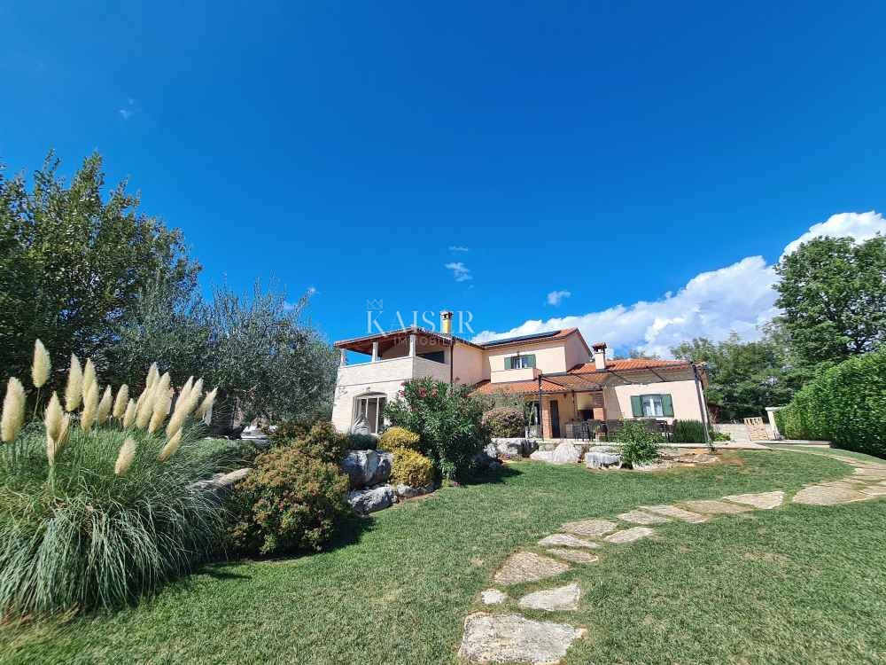 Istria - Parenzo, villa di lusso con vista mare e sauna