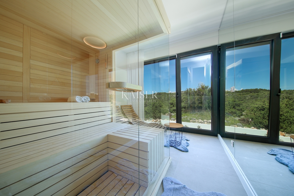 Ville Lun, Novalja, 305m2