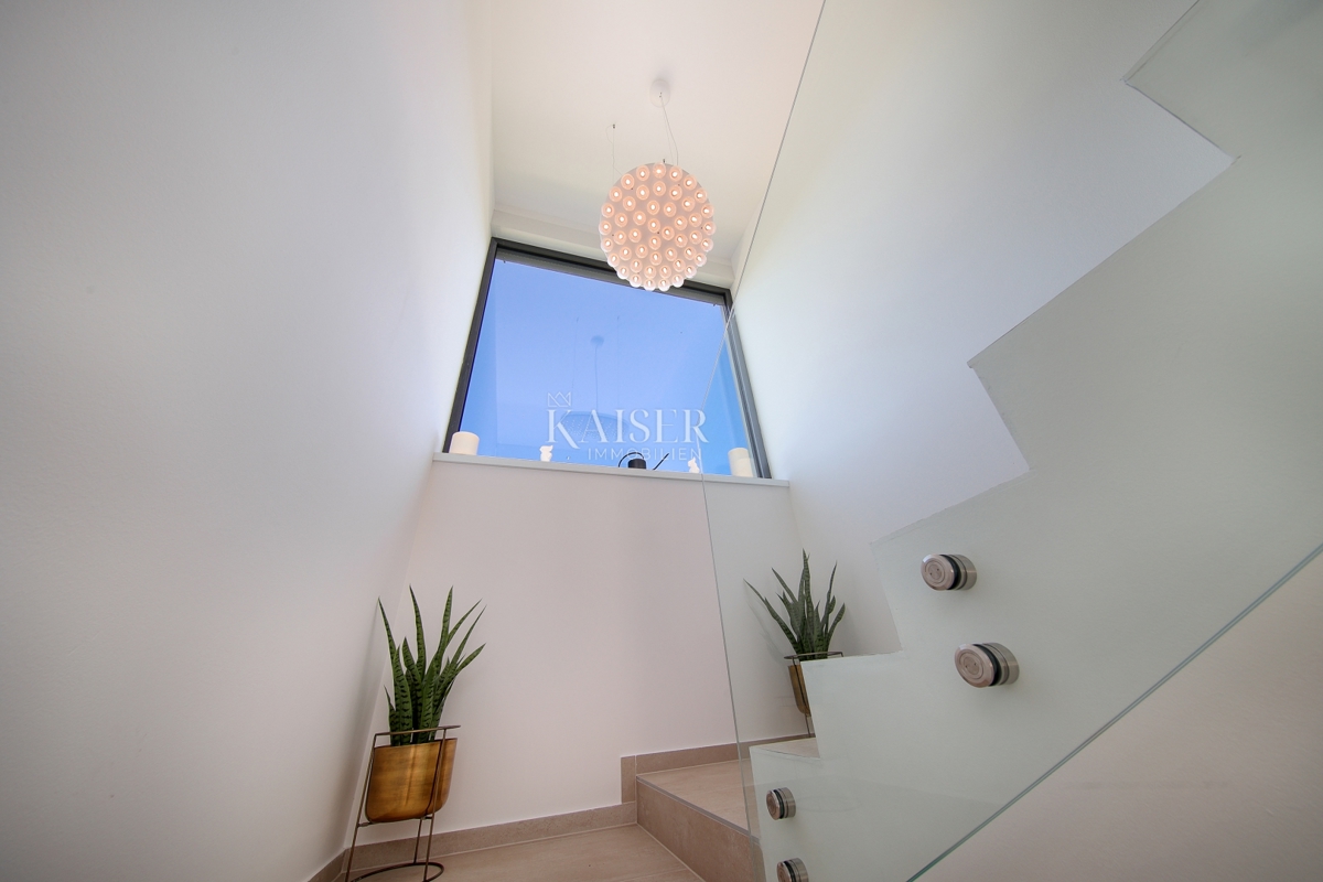 Ville Lun, Novalja, 305m2