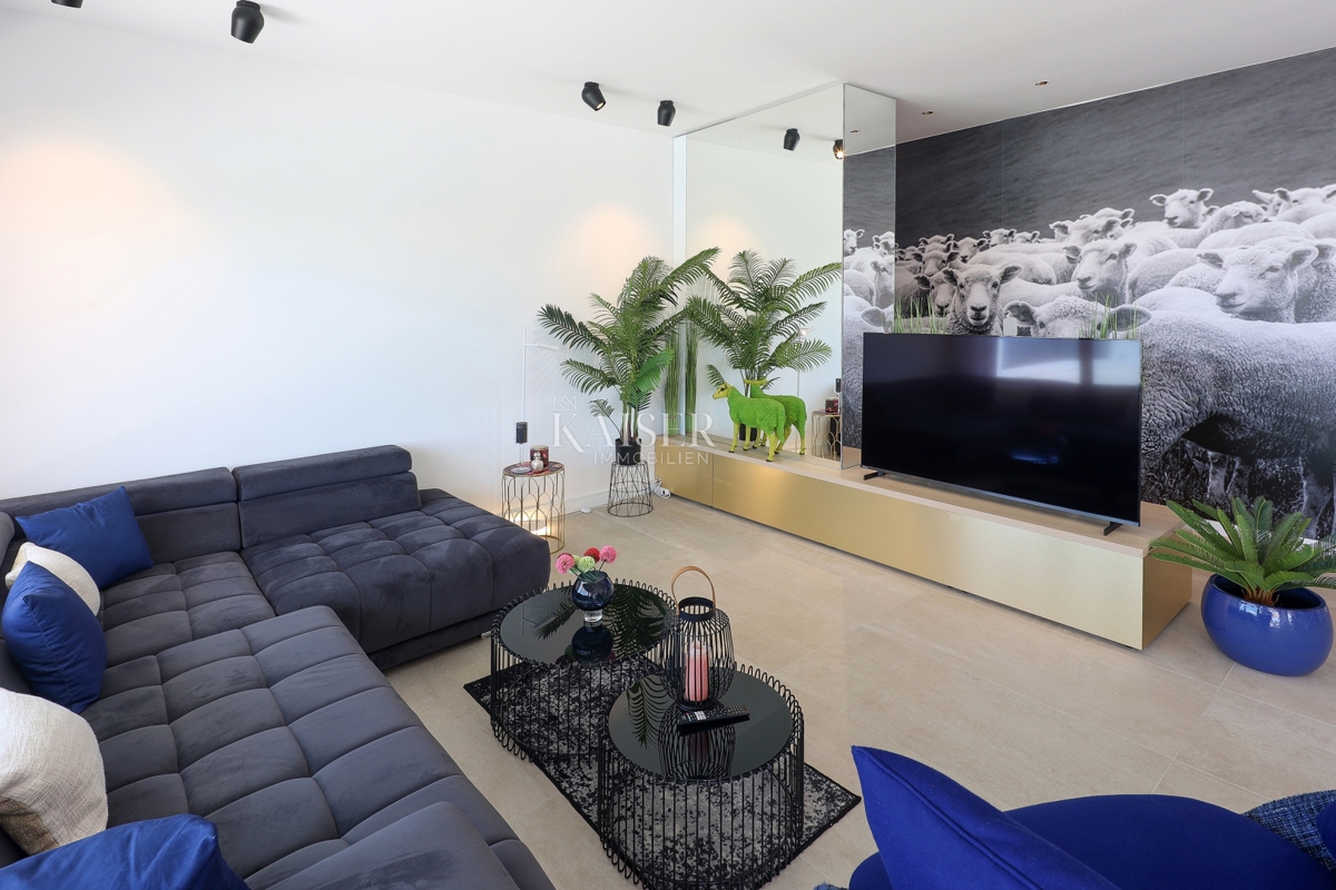 Ville Lun, Novalja, 305m2