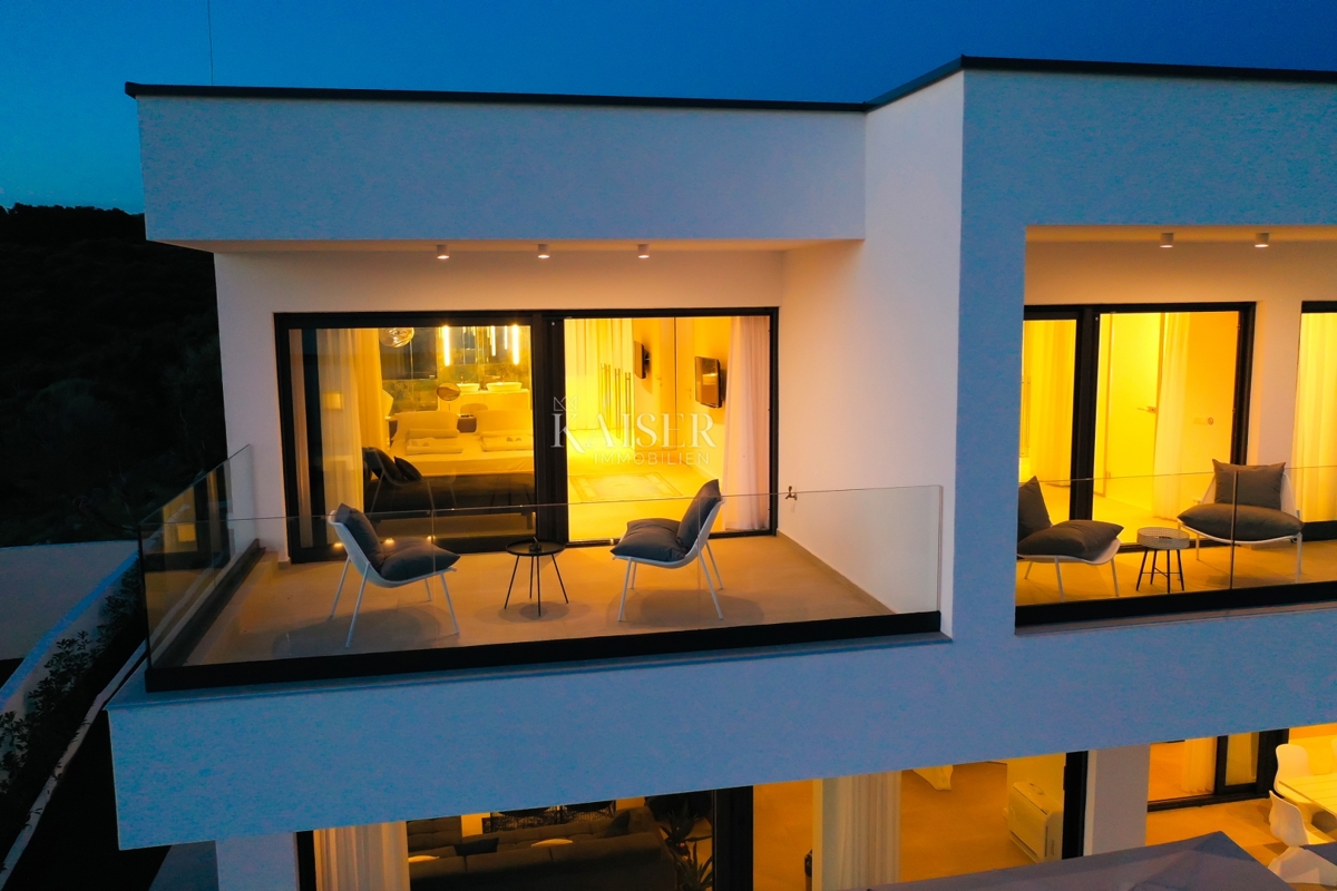 Ville Lun, Novalja, 305m2