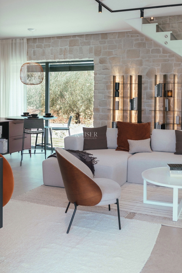 Istria - Parenzo, villa di lusso in stile mediterraneo, vista mare. 