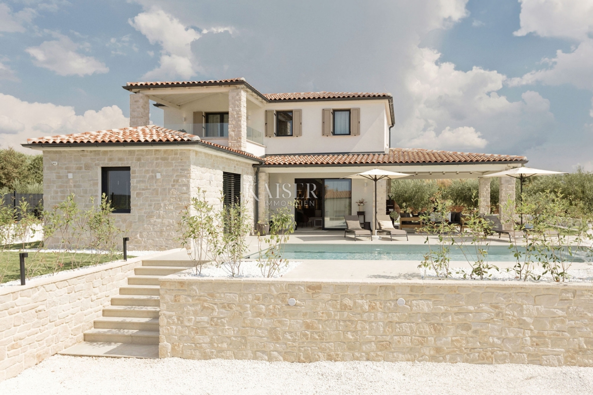 Istria - Parenzo, villa di lusso in stile mediterraneo, vista mare. 