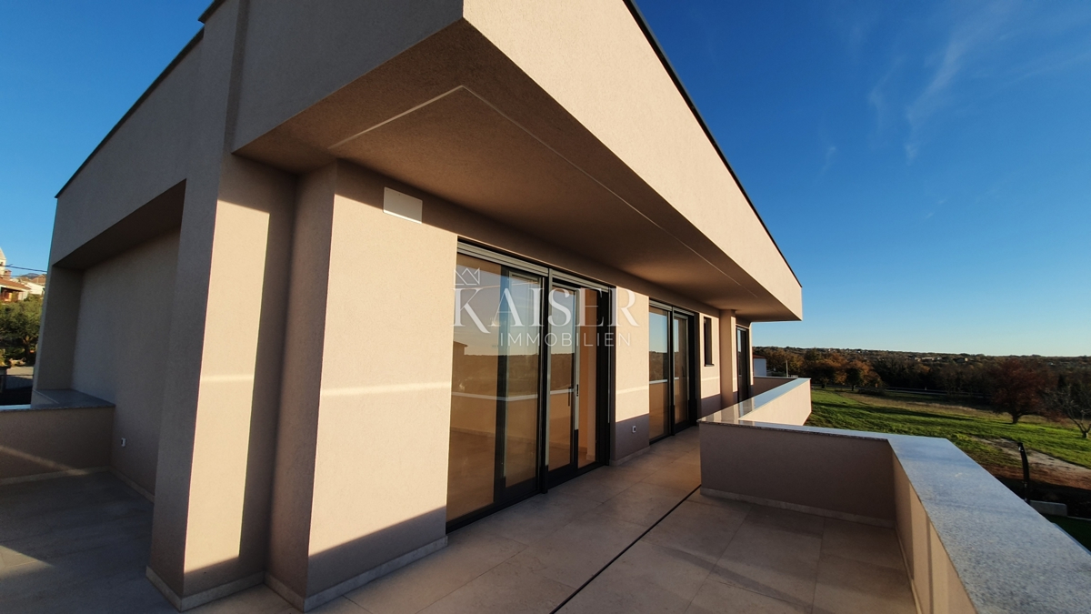 Istria - Parenzo, villa di lusso con sauna e piscina, vista mare