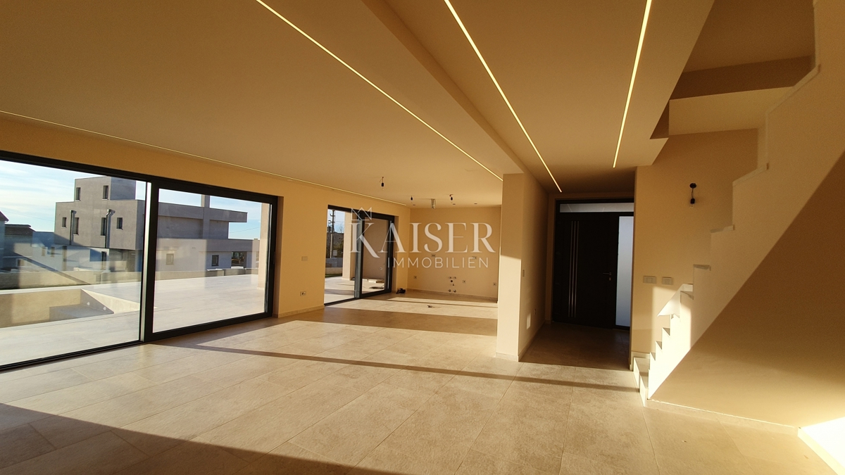 Istria - Parenzo, villa di lusso con sauna e piscina, vista mare