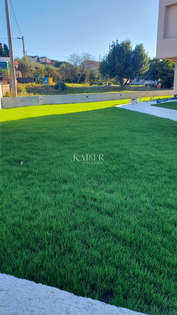 Istria - Parenzo, villa di lusso con sauna e piscina, vista mare