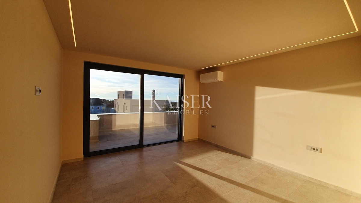 Istria - Parenzo, villa di lusso con sauna e piscina, vista mare