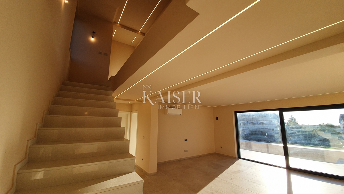 Istria - Parenzo, villa di lusso con sauna e piscina, vista mare