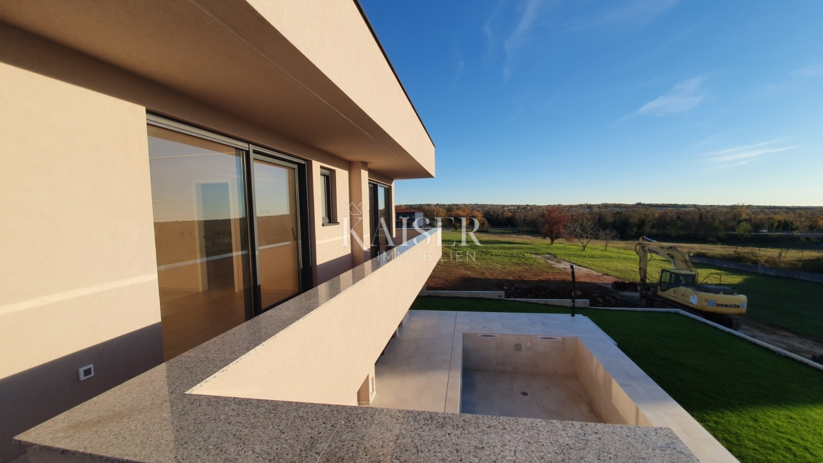 Istria - Parenzo, villa di lusso con sauna e piscina, vista mare