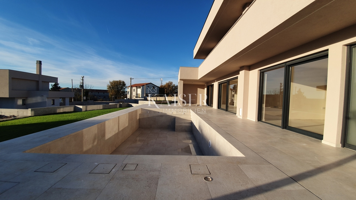 Istria - Parenzo, villa di lusso con sauna e piscina, vista mare