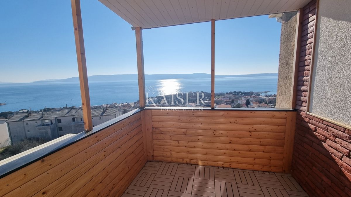 Novi Vinodolski - appartamento con 2 camere da letto + soggiorno con una splendida vista sul mare