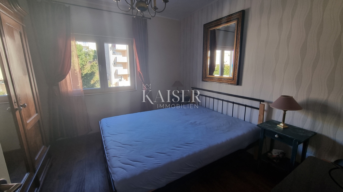 Novi Vinodolski - appartamento con 2 camere da letto + soggiorno con una splendida vista sul mare