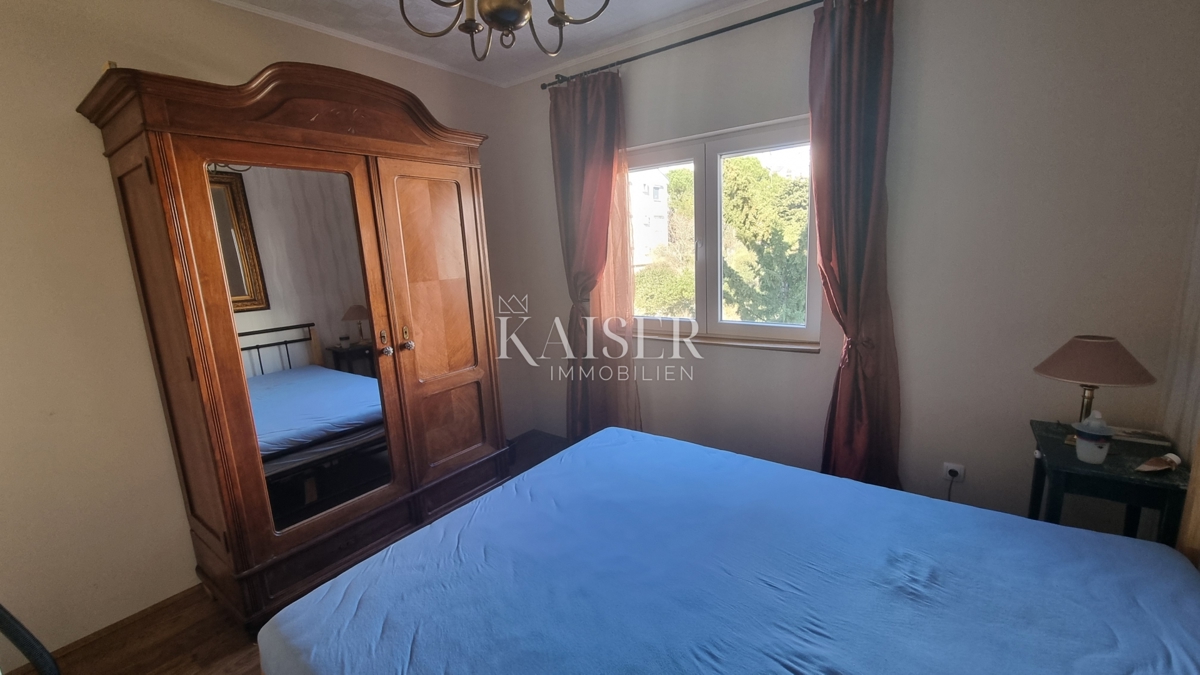 Novi Vinodolski - appartamento con 2 camere da letto + soggiorno con una splendida vista sul mare