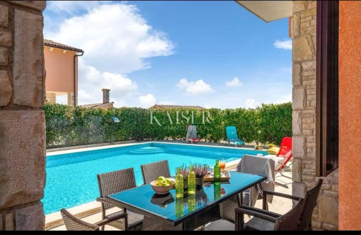 Istria, Barban - casa rustica 190m2 con piscina 