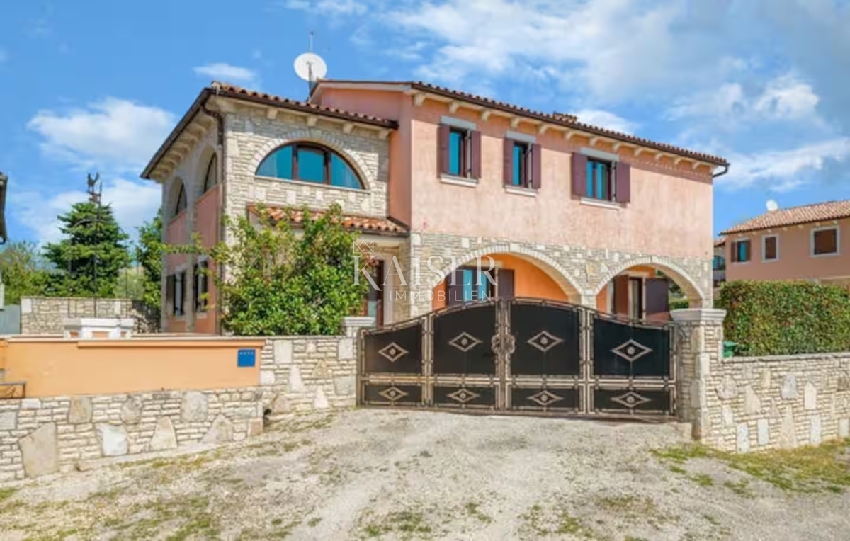 Istria, Barban - casa rustica 190m2 con piscina 