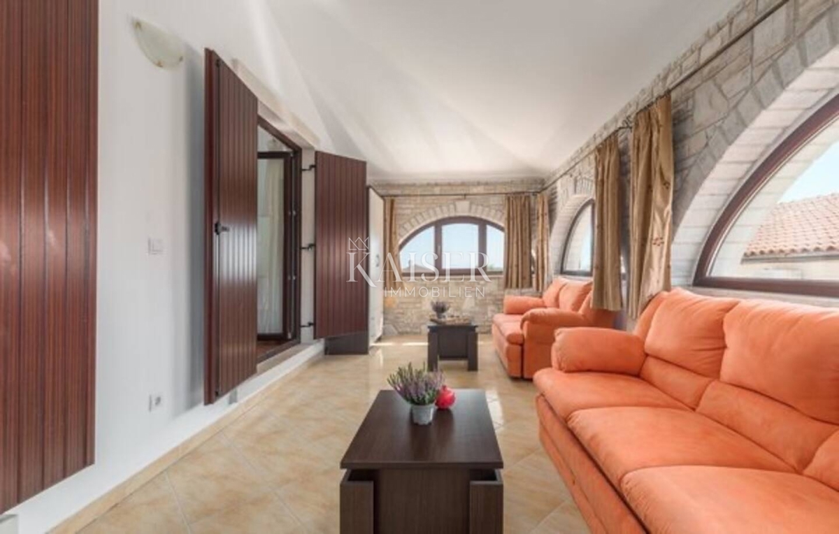 Istria, Barban - casa rustica 190m2 con piscina 