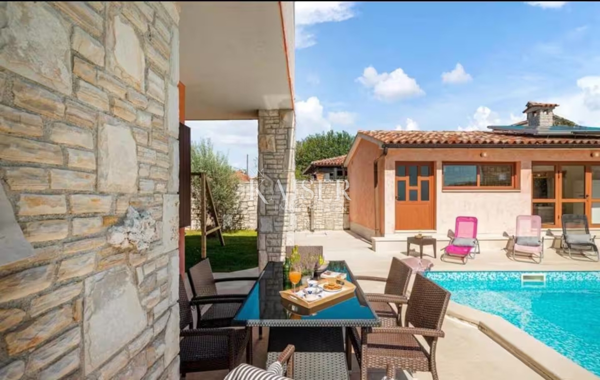 Istria, Barban - casa rustica 190m2 con piscina 