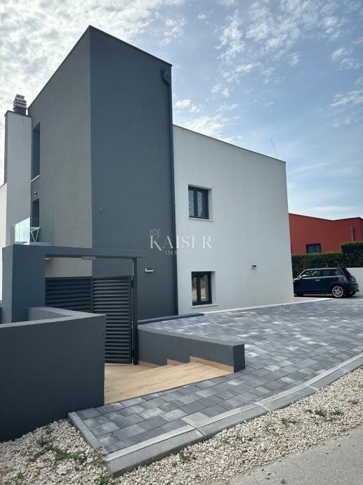 Casa Pridraga, Novigrad, 300m2
