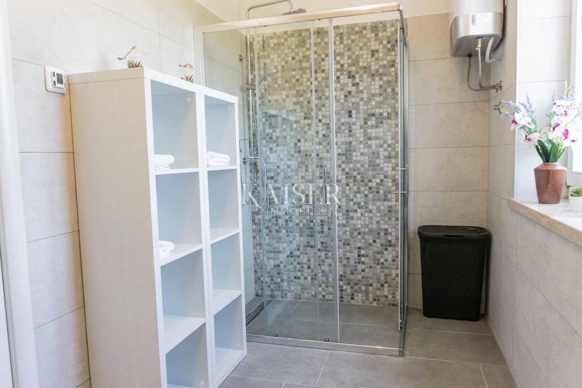 Villa Smoljanci, Svetvinčenat, 180m2