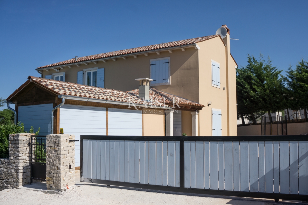 Villa Smoljanci, Svetvinčenat, 180m2