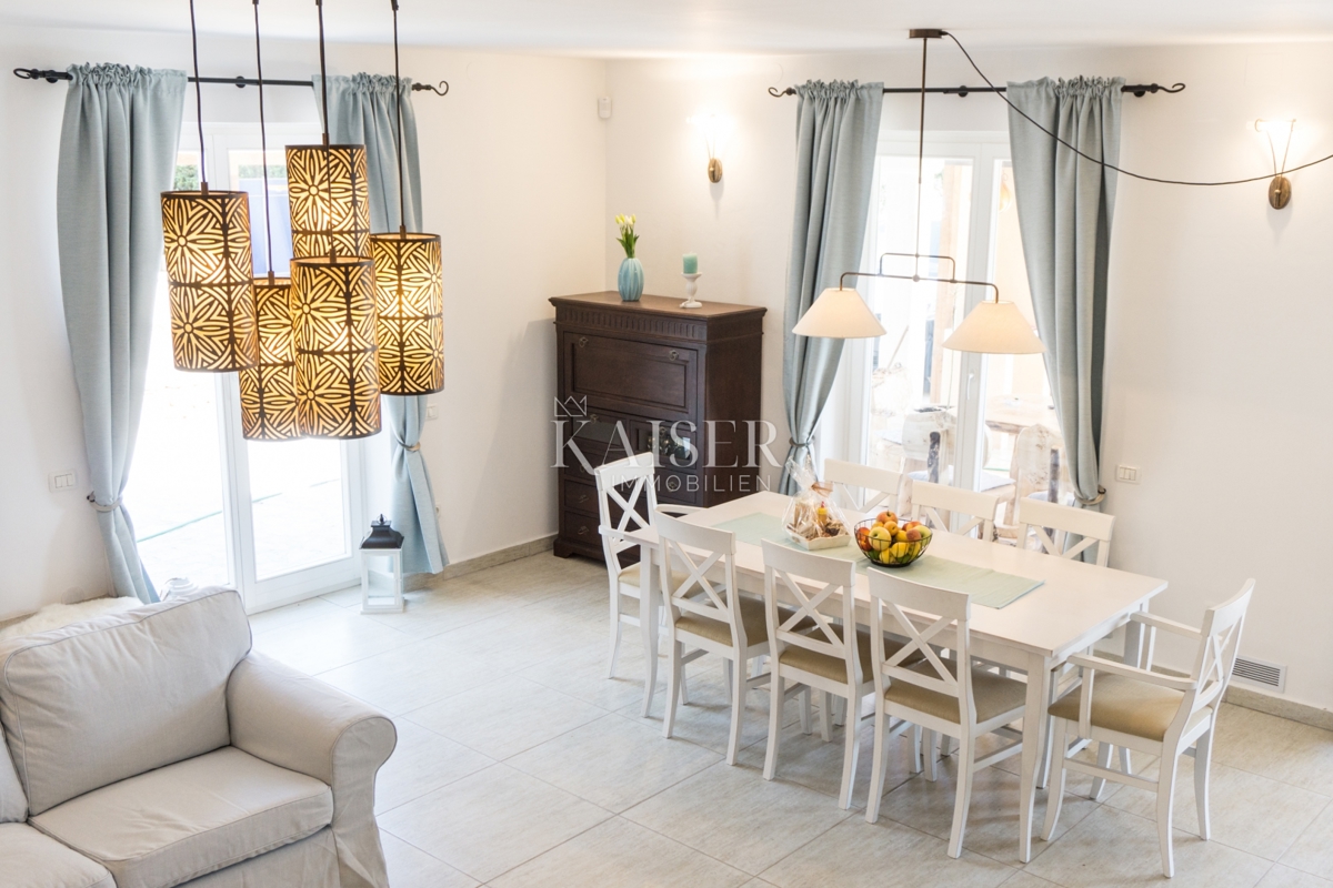 Villa Smoljanci, Svetvinčenat, 180m2