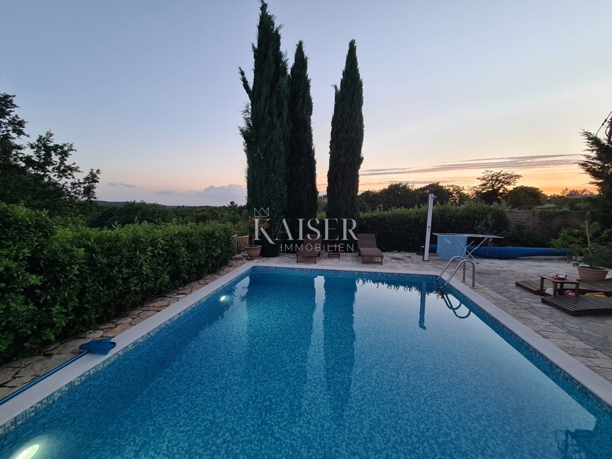 Villa Smoljanci, Svetvinčenat, 180m2