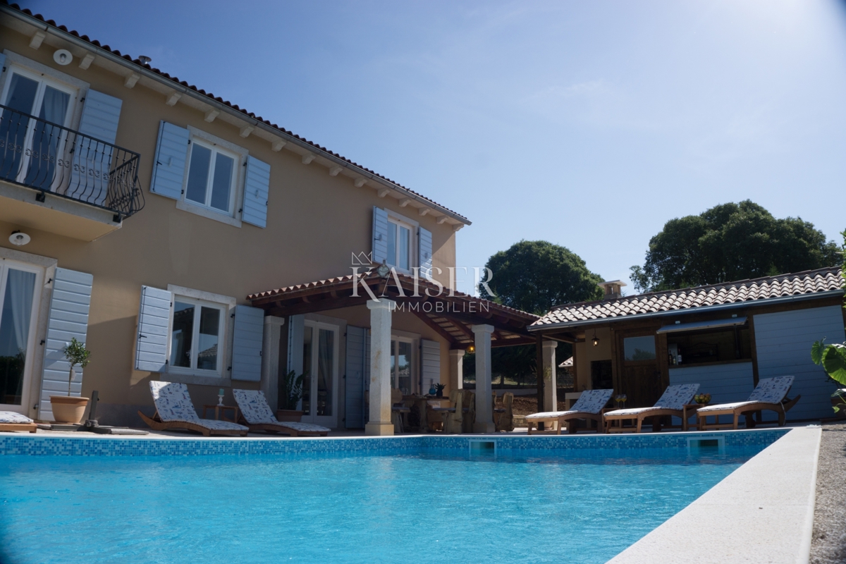 Villa Smoljanci, Svetvinčenat, 180m2