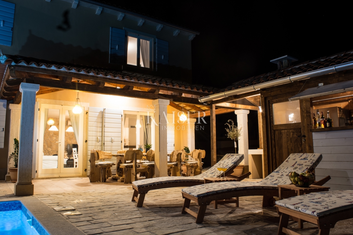 Villa Smoljanci, Svetvinčenat, 180m2