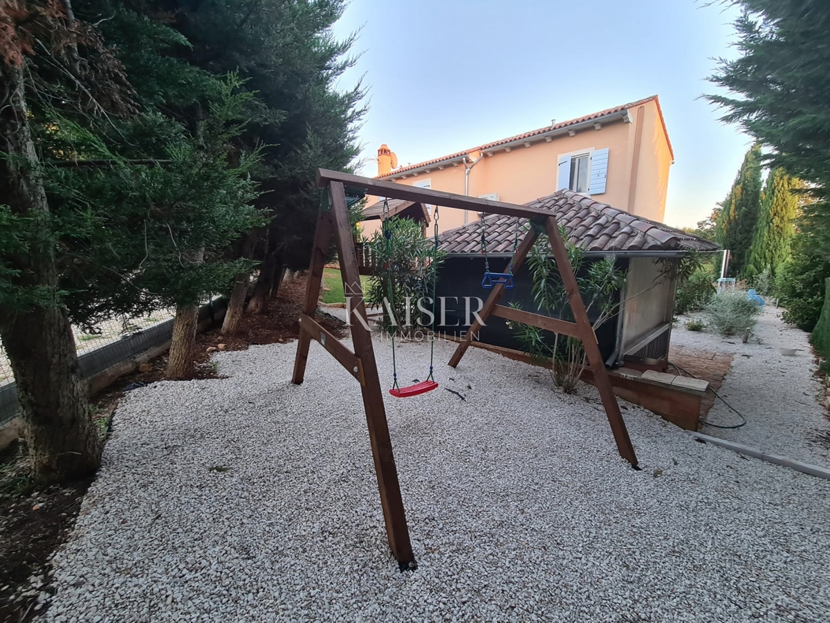 Villa Smoljanci, Svetvinčenat, 180m2