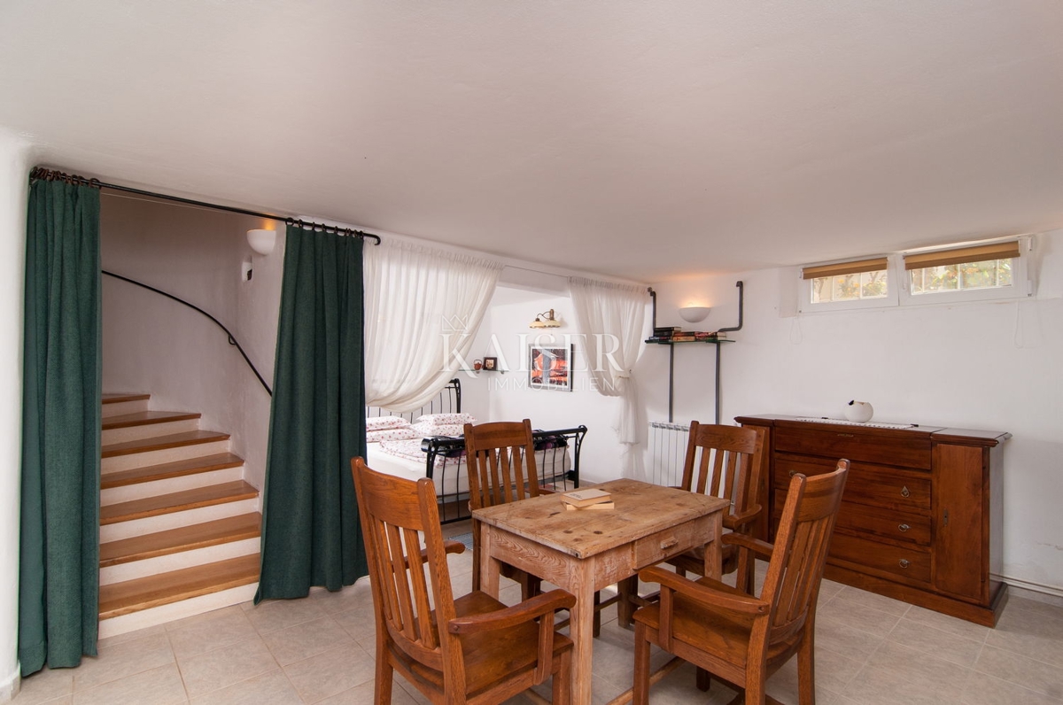 Villa Supetar, 210m2