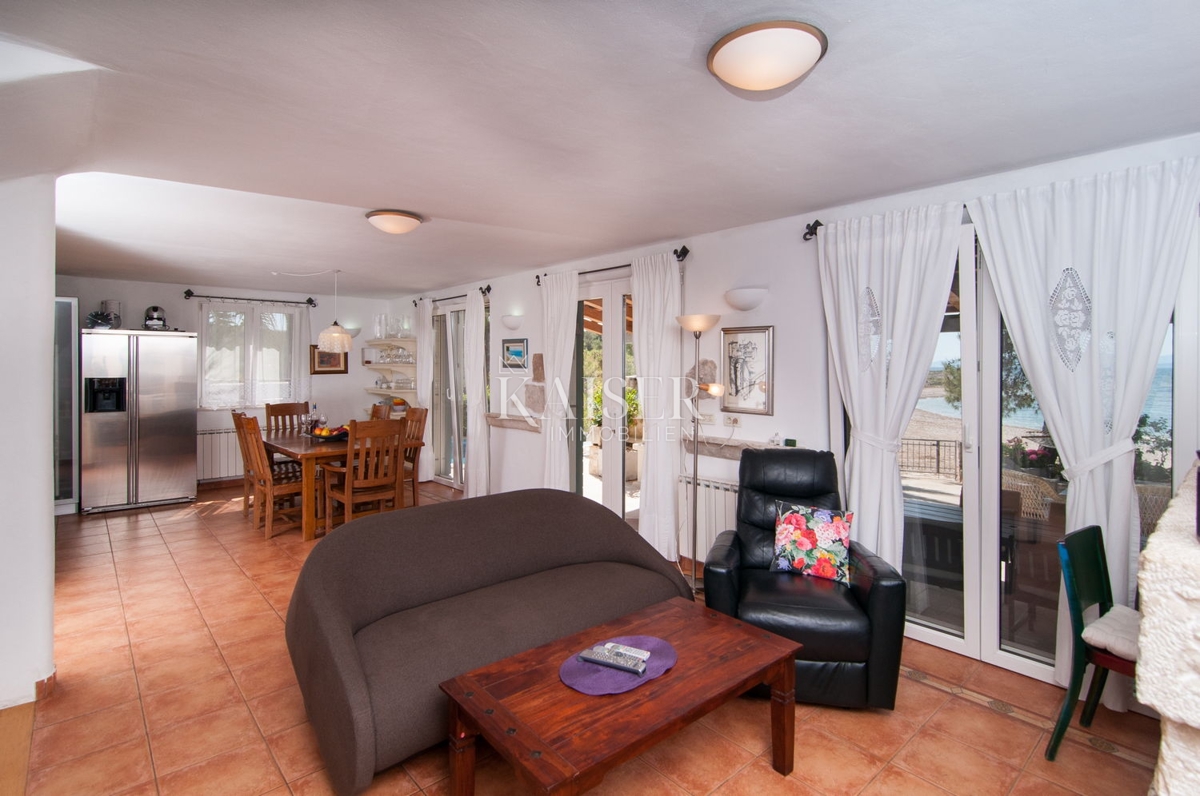 Villa Supetar, 210m2