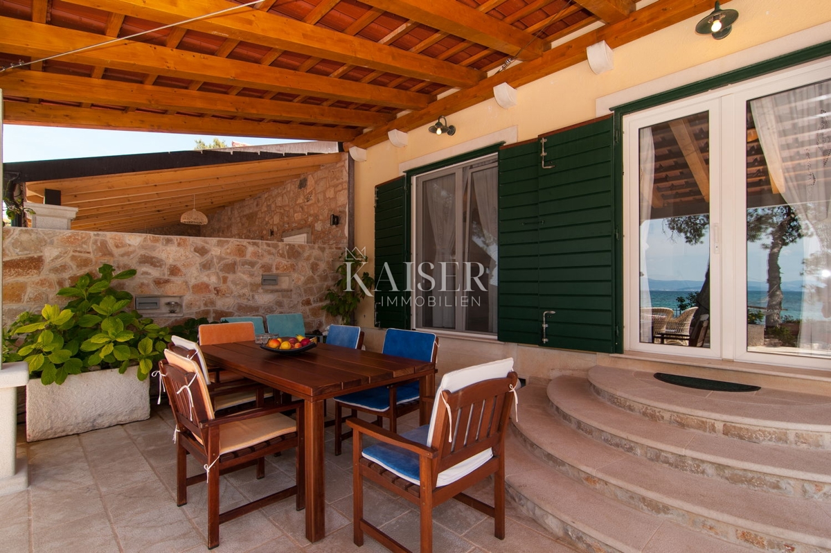 Villa Supetar, 210m2