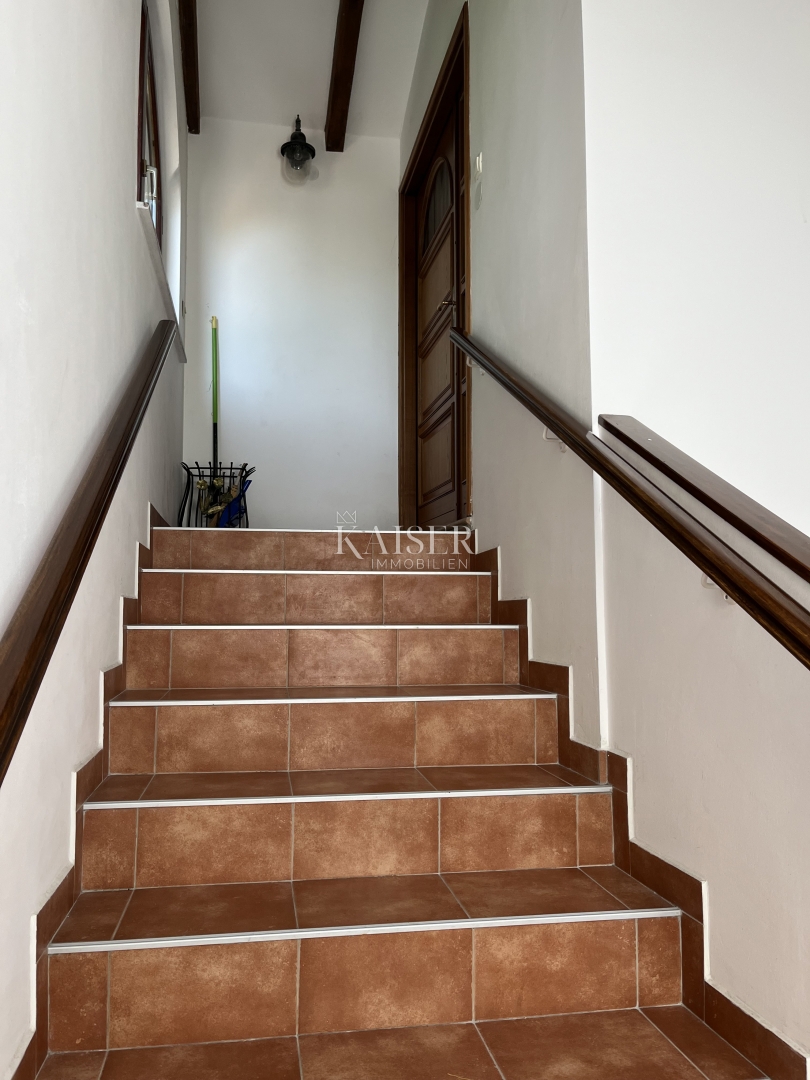 Rijeka, Donja Vežica - spazioso appartamento di 125 m2