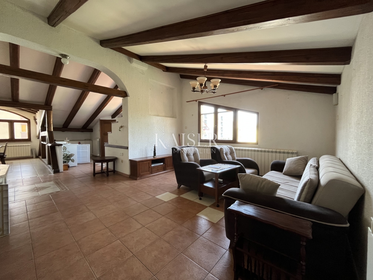 Rijeka, Donja Vežica - spazioso appartamento di 125 m2