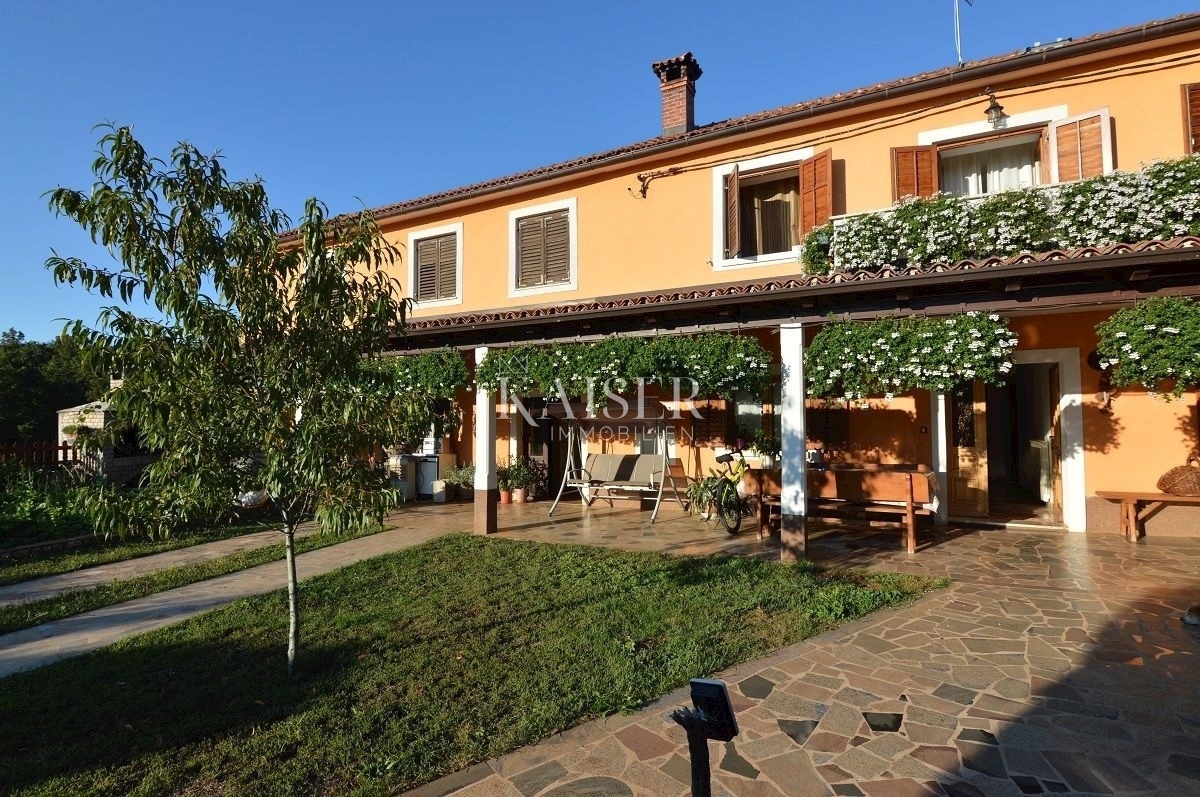 Istria, zona Grisignana - casa indipendente 396m2