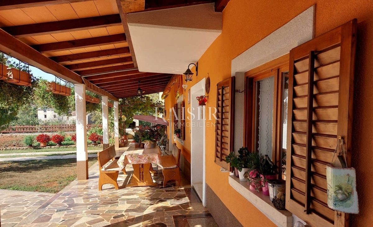 Istria, zona Grisignana - casa indipendente 396m2