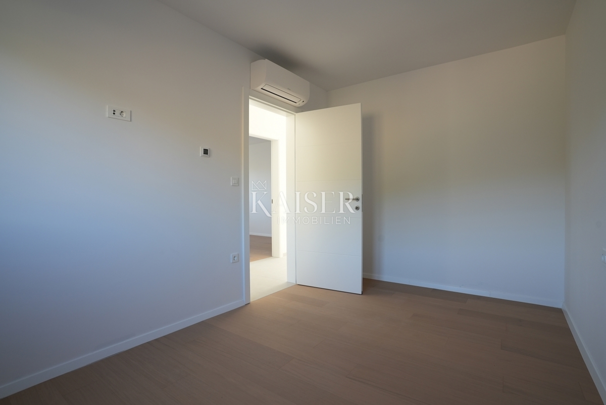 Sebenico, Žaborić Attico esclusivo con terrazza panoramica sul tetto