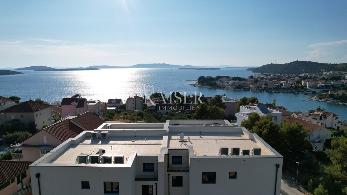 Sebenico, Žaborić Attico esclusivo con terrazza panoramica sul tetto