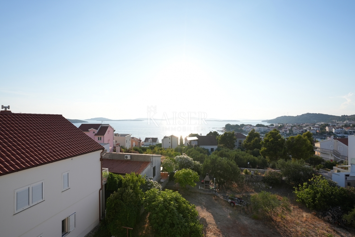 Sebenico, Žaborić Attico esclusivo con terrazza panoramica sul tetto