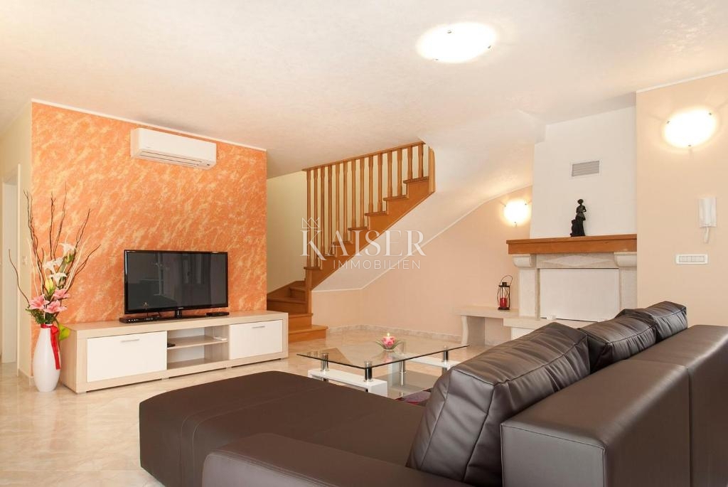 Istria, Sv. Lovreč, casa familiare con piscina