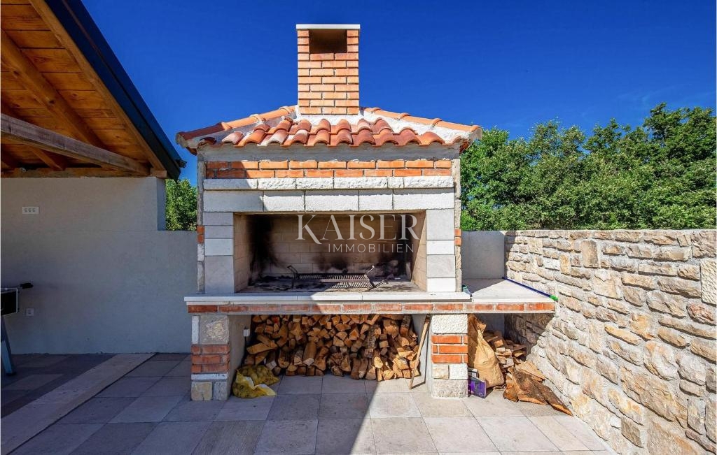 Zara, Murvica – una villa in pietra unica in una tenuta privata con servizi di prima qualità e fascino mediterraneo