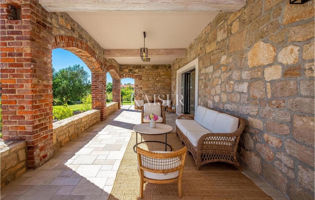 Zara, Murvica – una villa in pietra unica in una tenuta privata con servizi di prima qualità e fascino mediterraneo