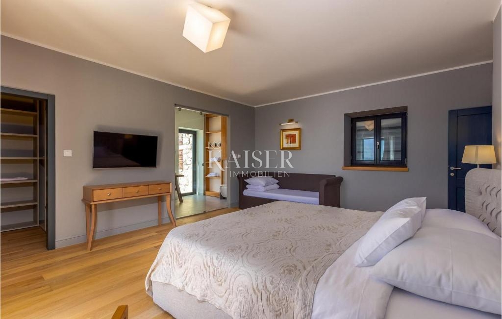 Zara, Murvica – una villa in pietra unica in una tenuta privata con servizi di prima qualità e fascino mediterraneo